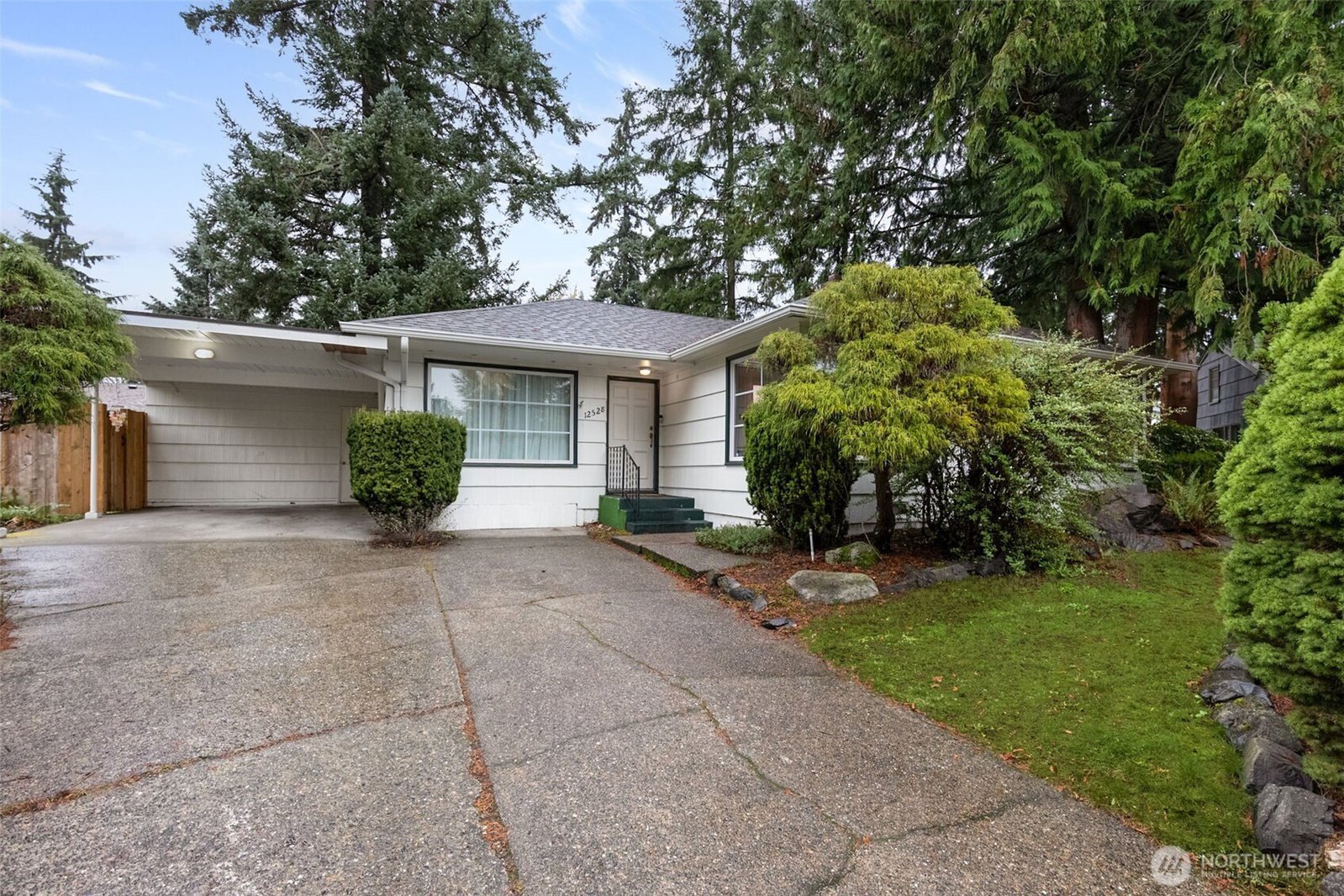 12528 24th Avenue NE, Seattle | MLS# 2457908 | Skyline Properties, Inc ...