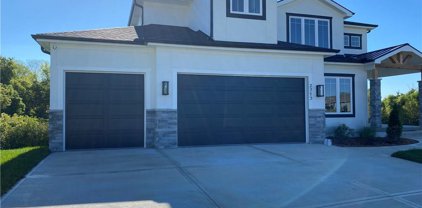 2713 NE Crestview Street, Blue Springs