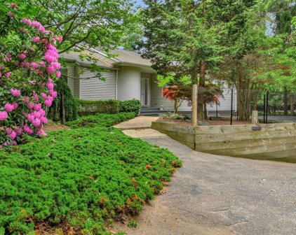 20 Scrub Oak Road, Quogue
