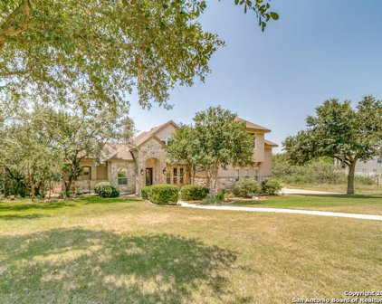 22915 Fossil Peak, San Antonio
