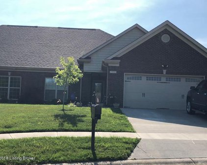 701 Shawnee Rd, Shelbyville
