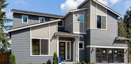 3900 NE 27th Place Unit #03, Renton