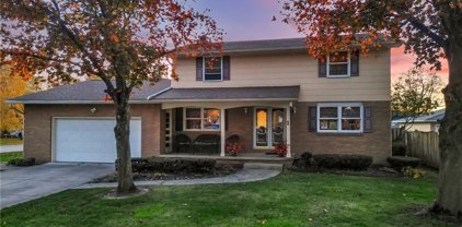 1 Matthews Drive, Lancaster