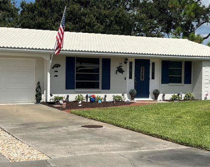 38 Oakwood Drive N Unit 38, Englewood