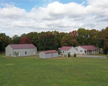 2408 County Road 638, Green Forest