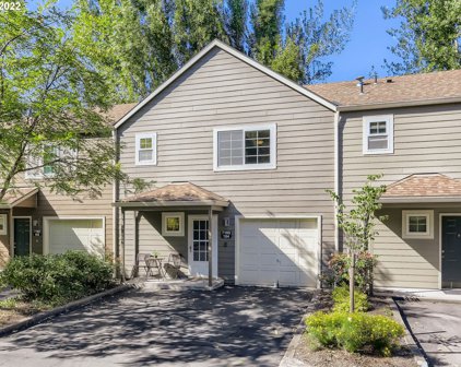 7165 SW SAGERT ST Unit #104, Tualatin