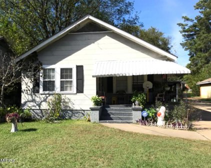 3945 San Juan Avenue, Macon
