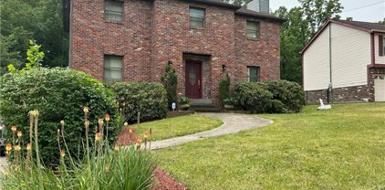 1254 Harvest Dr, Monroeville