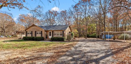 208 Midway  Drive, Indian Trail