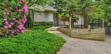 20 Scrub Oak Road, Quogue