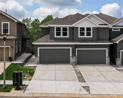12372 S Prairie Creek Road, Olathe