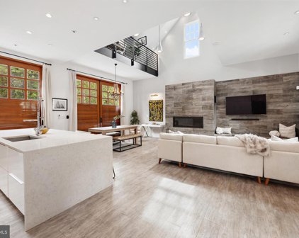 813 Chesapeake Ave, Annapolis