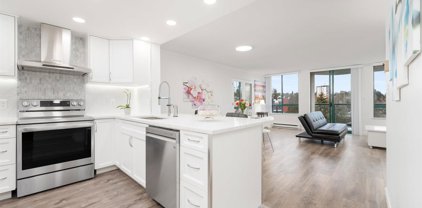121 Tenth Street Unit 1201, New Westminster