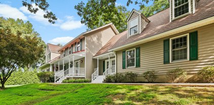 866 The Old Station Ct, Woodbine
