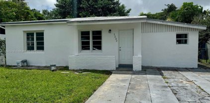 1232 Nw 51st St, Miami