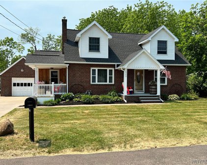 10500 Park  Avenue, North Collins-Village-145801