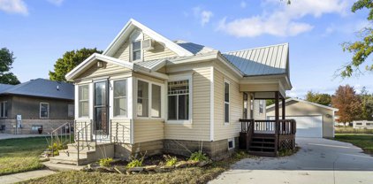 608 5th Ave NW, Waverly