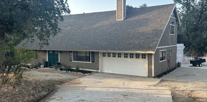 18330 Alps Drive, Tehachapi