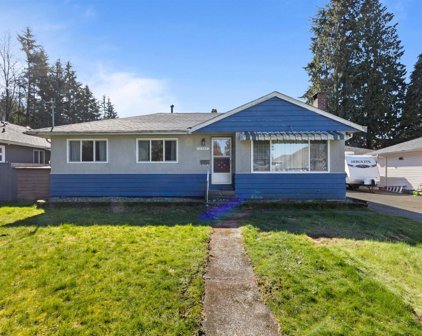 11730 98 Avenue, Surrey