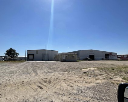 1302 Rath Ave, Dodge City