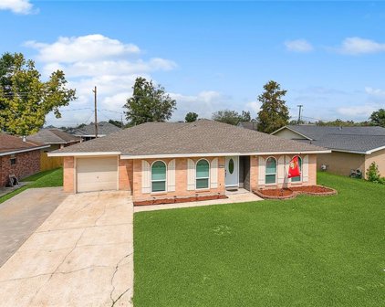 310 Santa Cruz  Court, Luling