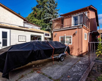 300 Nicholas Crescent, Langley