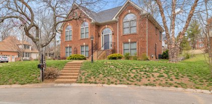 201 E Pearson Ct, Hermitage