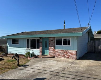 517 E Chestnut Street, Fort Bragg