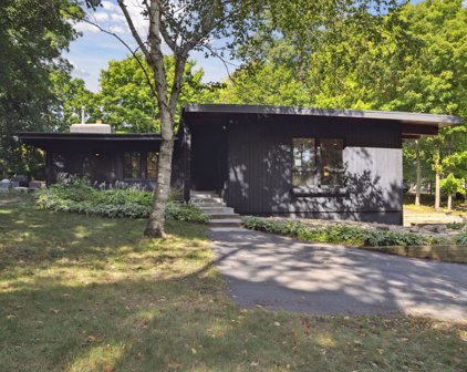 4508 Sparrow Road, Minnetonka