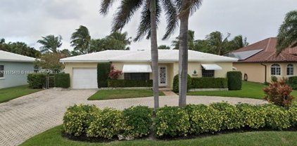 325 Cascade Ln, Palm Beach Shores