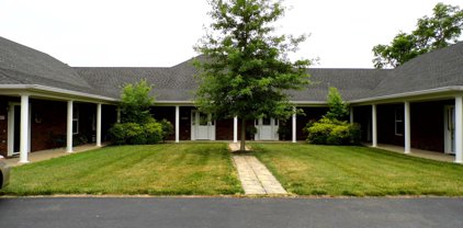105 Twin Oaks Dr Unit F, Bardstown