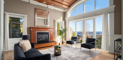 2291 Orchard Lane, West Vancouver