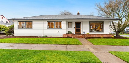 3206 NE SISKIYOU ST, Portland