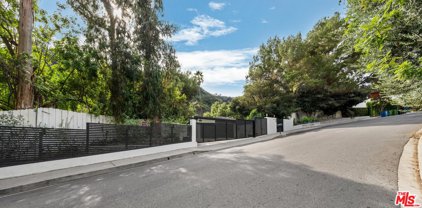 1581  Clear View Dr, Beverly Hills