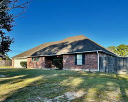 704 Woodland Dr, Leesville