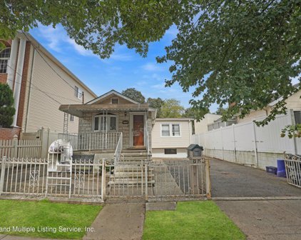 135 Bionia Avenue, Staten Island