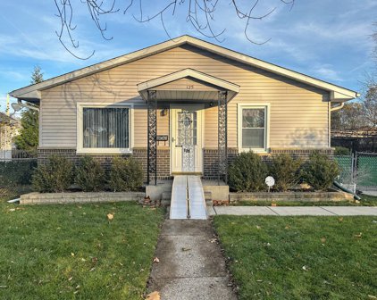 125 Wisconsin Avenue, Waukegan