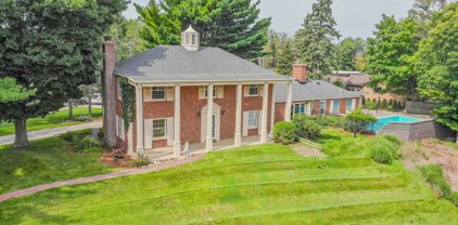 100 Henley Drive, Grand Haven