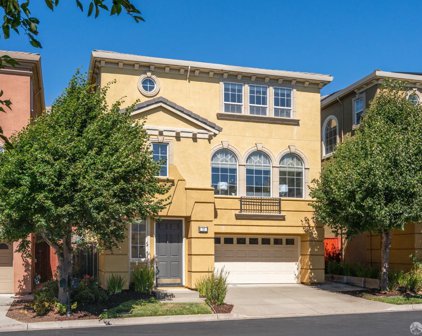 32 Viola  Street, South San Francisco