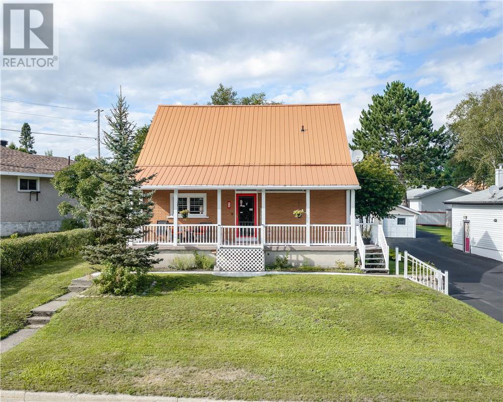 Listing exterior photograph of 69 Pine Street, Onaping