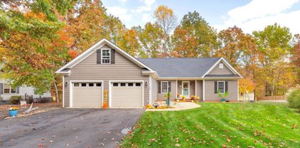 405 Oakmont Dr, Gordonsville