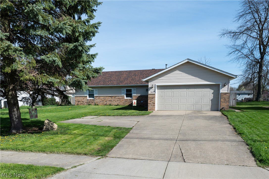 3869 Grafton Road, Brunswick, 44212