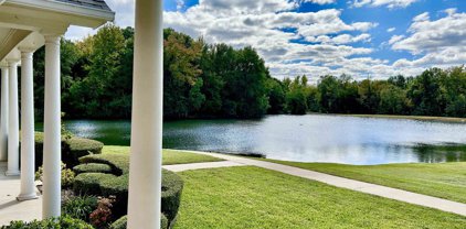 1912 HollyLake Cir, Tyler