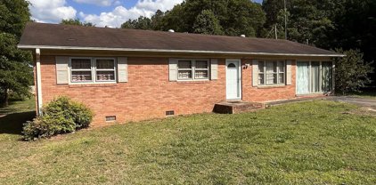 104 Hickory Hill, Inman