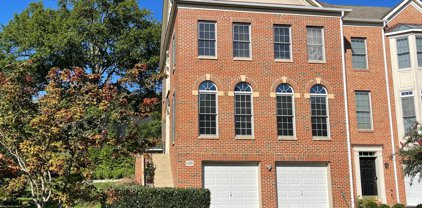 495 Winding Rose Dr, Rockville
