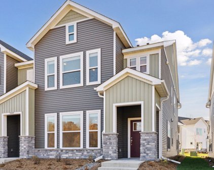 14444 Twin Lakes Circle, Burnsville