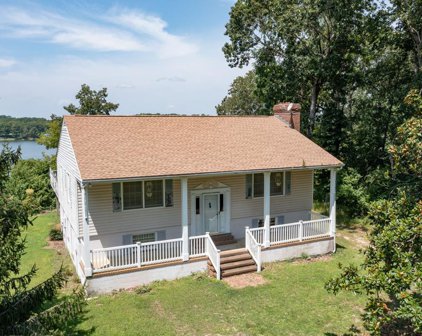 3708 Black Stump Road, Weems