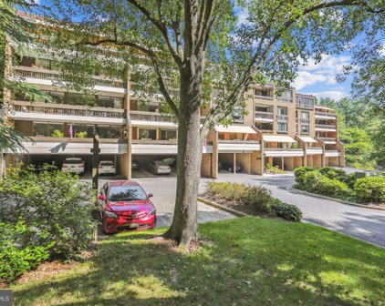 4974 Sentinel Dr Unit #13-205, Bethesda