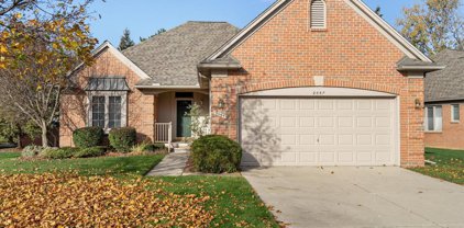 2057 STREAMWOOD, Sterling Heights
