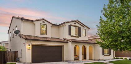 306 Hampstead Dr, Brentwood